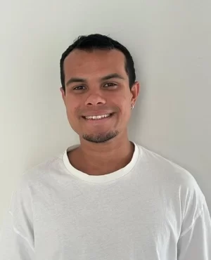 Lucca Serret, registered osteopath offering osteopathy, deep tissue massage and sports massage treatments at The Centre of Osteopathy & Sports Medicine in Greenwich and Deptford, South East London